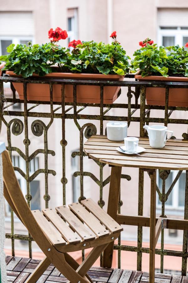 Captain Buda Apartment Budapest Exterior foto