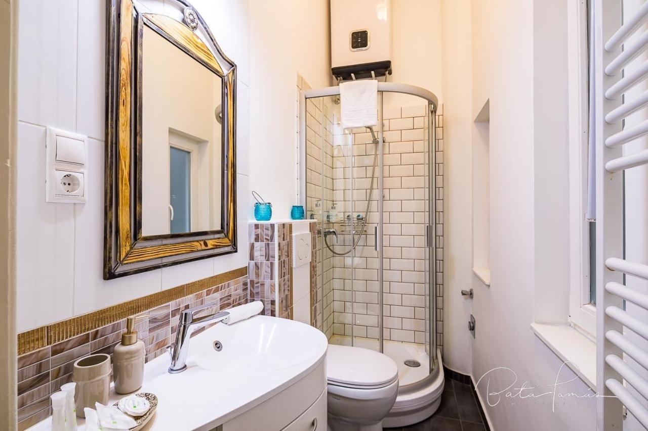 Captain Buda Apartment Budapest Exterior foto